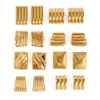 Pendientes Jingqiao Europeos y Americanos de Acero Inoxidable Lujo Accesible Gama Alta Oro de 18K Acero de Titanio Geométricos con Patrón de Ola Pendientes de Nicho