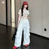 Camiseta Infantil Colorida de Manga Curta com Letras e Múltiplos Bolsos, Calça Cargo de Corte Reto, Roupa Branca de Dança Jazz para Verão Infantil