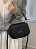 Bolso de Mano de Alta Gama para Mujer 2026 Otoño Nuevo Ligero de Lujo Nicho Bolso de Hombro Único Cruzado Bolso Cuadrado Pequeño para Viajes Transfronterizos