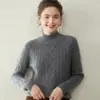 2026 Novo Estilo Camisa Básica de Tricô Cashmere Grossa e Quente com Três Fios para Mulheres com Mangas Longas e Design de Trança Canelada
