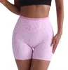 Shorts de yoga de cintura alta para realzar los glúteos para mujer, estampado de leopardo rosa, pantalones de tres cuartos de secado rápido para fitness, leggings deportivos ajustados para uso en exteriores