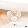 Nueva flor de perla de cinco pétalos, flor de bricolaje, accesorios de joyería de concha de teléfono móvil, gota de agua, agujero de perla, zapatos, accesorios de flores, material