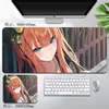 Mousepad extra grande de Uma Musume, apresentando os personagens Tokai Teio, Koden e Shion, projetado para uso silencioso e adequado para jogos de esports.