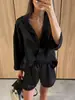 Conjunto de Traje de Satén Otoño/Invierno 2026 Chaqueta Retro de Solapa de Siete Mangas Shorts de Pierna Ancha Fluidos de Cintura Alta Conjunto de Dos Piezas