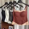 Camisola de encaje estilo francés de puro deseo para otoño e invierno con copas en el pecho para mujer, corte ajustado, adecuada tanto para llevar debajo como por encima, top adelgazante y cálido