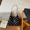 Bolsa tote relaxada e casual, nova coleção outono 2026, bolsa de ombro moderna, design de bolinhas, grande capacidade, bolsa de ombro estilosa