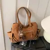 Bolso de Motocicleta con Remaches de Diseño de Nicho Coreano, Bolso Cruzado de Hombro de Moda, Bolso Tote de Gran Capacidad Elegante de Gama Alta para Viajes Diarios
