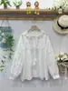 Camisa de Manga Larga con Bordado Pesado de Flor Tridimensional Estilo Japonés Otoño 2025 para Mujer Casual Holgada Top que Reduce la Edad