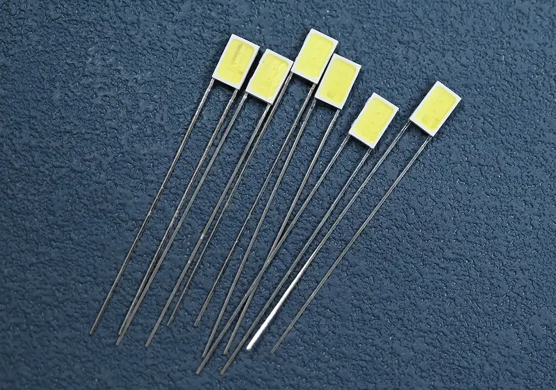 东莞排插电器开关无极双向导通白光白色led指示灯珠内置电阻110V-220V生产厂家