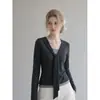 Camiseta AUDIST cinza escuro de manga longa, com design de duas peças falsas e amarração, para mulheres, design de outono 2026, top estiloso e elegante