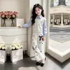 Conjunto de Dos Piezas de Moda para Niñas 2026: Sudadera de Manga Larga Estilo Universitario y Pantalones Casuales Anchos Sueltos