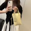 Bolsa para Teléfono Móvil con Patrón de Lichi para Mujer 2026 Nuevo Verano Versátil Ligera Mini Bolso Cruzado Monocromático Bolso de Mano Cuadrado Pequeño