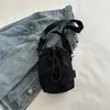 Bolsa Pequena de Mão de Luxo para Mulheres 2026 Nova Tendência Moda Versátil para o Dia a Dia Bolsa de Ombro Luxo Leve Elegante Bolsa Transversal