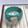 Nova Coleção de Pulseiras de Resina Vintage Transfronteiriças para Mulheres, Pulseira Exagerada de Aba Larga com Pedras, Acessórios de Joias Europeus e Americanos