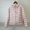Jaqueta de Penas 90 Novo Estilo Leve Jaqueta de Penas Feminina com Capuz Curta Tamanho Plus Roupa Exterior Cintura Marcada Emagrecedora Estilo Coreano Pinghu