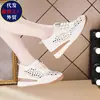 Zapatos de cuña huecos transpirables color beige para mujer, nuevo estilo primavera y otoño 2026, suela suave antideslizante, suela gruesa, que aumenta la altura, zapatos casuales de moda