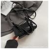 Bolsa Pequena com Textura de Luxo para Mulheres Verão 2025 Nova Popular Versátil Bolsa de Axila Moda Bolsa de Ombro Único Transversal