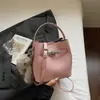 Bolso de Mano Pequeño Estilo Nuevo Primavera 2026 para Mujer, Bolso de Hombro Retro de Gama Alta para el Trabajo y los Viajes Diarios, Bolso Cruzado tipo Cubo