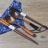Juego de cuchara y palillos de estilo japonés con diseño floral, palillos de madera, cuchara de madera, bolsa de tela portátil, juego creativo para el hogar