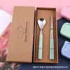 Talheres criativos de aço inoxidável, conjunto de colher de trigo, garfo e hashi, conjunto de talheres de viagem portátil, conjunto de três peças com logotipo