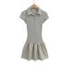 Vestido Curto com Lapela Cinza Francês para Mulheres Novo Verão Design Ballet Aparência Emagrecedora Cintura Botão de Flor Saia Evasê