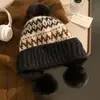 Gorro de Punto Retro Otoño e Invierno Estilo Fair Isle Para Adelgazar la Cara Cubre Cabeza Gorro Engrosado Cálido Protección para Orejas Gorro de Lana para Mujer