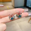 Brincos de Borboleta de Cristal com Pedras de Diamante Estilo Coreano Design Exclusivo Versátil Brincos de Luxo Leve Delicados para Mulheres