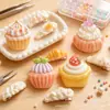 Juguete de comida simulada accesorios de pegamento de resina, mini pastel y pan funda de teléfono pasador adornos decorativos DIY