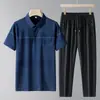 Traje de Verano de Seda Helada de Manga Corta para Papá 2026 Nuevo Traje Deportivo para Edad Media y Mayores Ropa de Verano para el Día del Padre