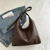 Grande Capacidade Simples Estilo Ocidental Bolsa Tote 2024 Nova Outono Coreano Moda Retro Casual Commuter Bolsa de Ombro