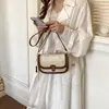 Bolso bandolera de un solo hombro nuevo de verano, diseño de nicho moderno 2026, bolso cuadrado pequeño casual, bolso vintage personalizado para mujer