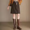 Elegante Falda Corta de Cuero PU Línea A para Mujer para el Trabajo, Nueva Colección Otoño/Invierno 2026 Cintura Alta Adelgazante Versátil Casual