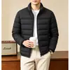 Chaqueta de algodón para hombre transfronteriza 2026 otoño e invierno versión con cuello alto y cremallera chaqueta acolchada ligera para hombres de mediana edad y jóvenes chaqueta corta cálida