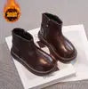 Botas de cuero para niños de 3-6-12 años, nuevo estilo otoño e invierno, forradas de felpa, cálidas, botines para niñas, antideslizantes, suela blanda, estilo británico Botas Martin