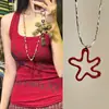 Collar Rojo Flor Hueca Amor Estilo Coreano Cadena para Suéter Moda Alto Sentido Diseño de Cadena para Suéter Sentido de Diseño Accesorios Producto Nuevo