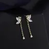Línea de Oreja Mariposa de Plata Shenzhen Plata de Ley S925 Pendiente de Oreja Moda para Mujer Diseño Simple de Nicho Sentido de Diseño Pendientes de Gama Alta Pendientes con Borlas