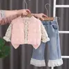 2025 Nuevo Elegante Moda Infantil Bebé Primavera y Otoño Chaleco Hueco Conjunto de Tres Piezas Manga Larga Traje de Moda de Primavera para Niñas