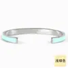 Pulsera Abierta de Acero Inoxidable Transfronteriza Joyería para Mujer Pulsera Moda Simple Europea y Americana Metal Electrochapado Grabado Regalo de Vacaciones