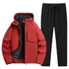 Venta al por mayor transfronteriza conjunto de chaqueta softshell nuevo para otoño e invierno 2026 para hombres y mujeres, forro polar, engrosado, cálido, abrigo con capucha