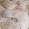 Conjunto de Cuatro Piezas de Algodón de Doble Capa con Forma de Corazón Rosa y Morado Bordado de Caballo de Madera Algodón Súper Suave Funda de Edredón de 1.2m Ropa de Cama