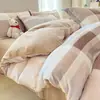 Conjunto de cama de quatro peças em veludo de leite de desenho animado, novo conjunto de cama de fleece de coral de inverno 2026, incluindo lençol de cama e capa de edredom