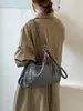 Bolso de Axila de Alta Gama de Gran Capacidad para Mujer 2025 Nuevo Invierno Moda Retro Bolso de Hombro Único Bolso Multifuncional de Nicho