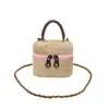 Bolso pequeño acolchado con cadena estilo Chanel para mujer, nuevo modelo 2026, bolso de mano de gamuza, bolso de hombro y cruzado vintage