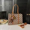 Bolso de Mano de Lujo Ligero para Presbicia Bolso de Hombro para Mujer Nuevo 2025 Bolso Tote de Gran Capacidad para el Trabajo Bolso de Hombro de Gama Alta