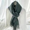 Cachecol Quente de Imitação de Caxemira Grosso Outono e Inverno Novo Estilo Feito à Mão Tingido Sujo Liso com Franjas Lenço Versátil para Mulheres Atacado