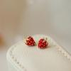 Dulces Mini Aretes de Plata de Fresa Roja Nuevo Estilo Caliente 2025 Exquisitos Pequeños Aretes Nicho de Alta Gama para Mujer