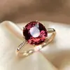 Anillo Ajustable para Mujer, Nuevo, Moderno y Lujoso, con Gema Sintética de Turmalina Roja en Forma Ovalada, Anillo Abierto de Seis Garras