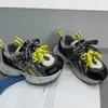 Zapatillas deportivas infantiles estilo coreano, zapatillas de papá transpirables retro huecas para niñas, nuevas zapatillas de correr para niños primavera y otoño 2026