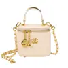 Bolso pequeño cuadrado versátil y de moda, diseño simple, bandolera, estilo Chanel, bolso plisado transfronterizo, nuevo modelo 2026
