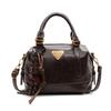 Bolsa Pequena de Mão Retrô de Inverno para Mulheres 2025 Nova Moda Couro Encerado a Óleo Versátil Casual Roupa de Trabalho Transversal Bolsa Travesseiro